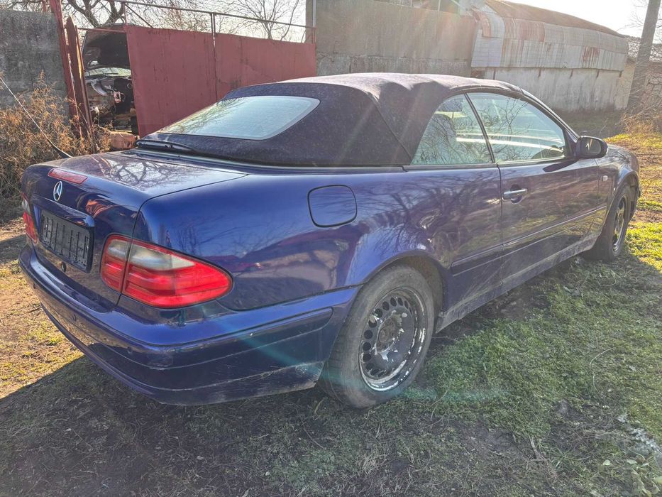 w208 2.0 бензин 136 на части цвят (935U)