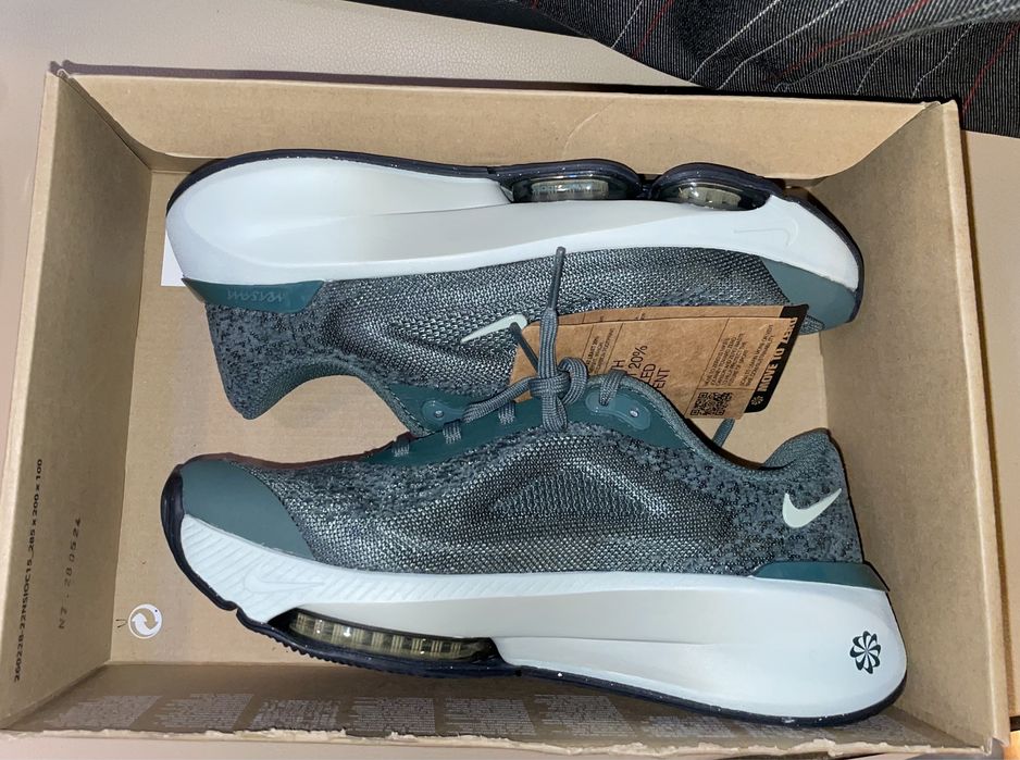 Nike Performance  Versair