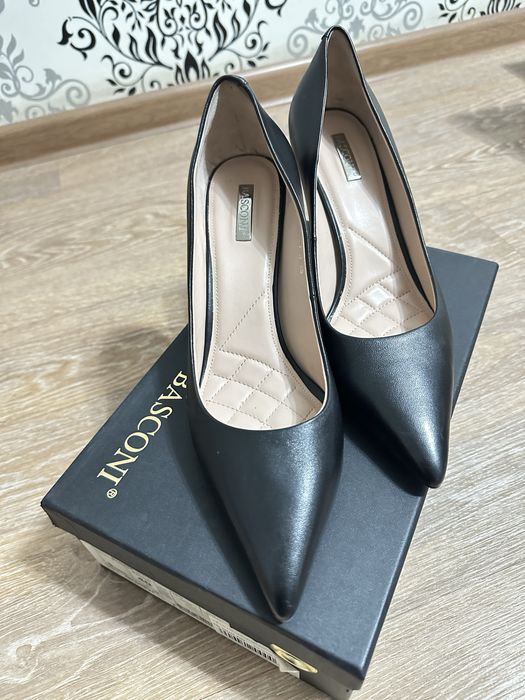 Продам туфли BASCONI