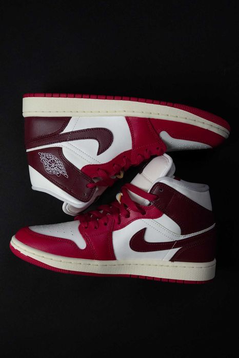 Jordan 1 Mid Red and White
