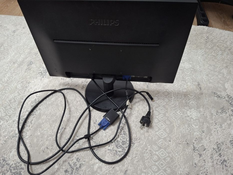 Монитор Philips 60 гц
