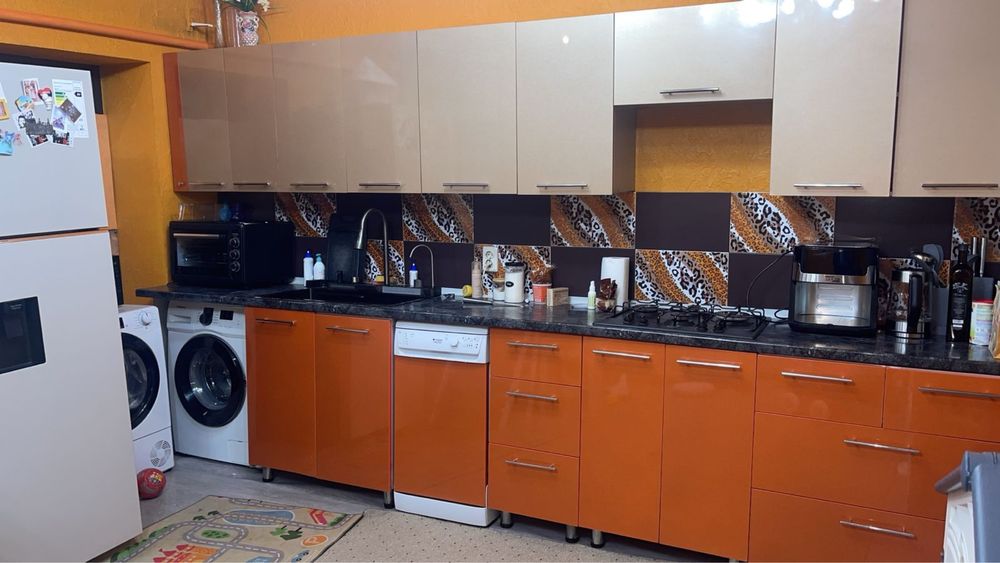 Отдам кухонный гарнитур