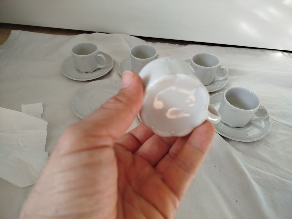 Порцеланови сервизи за късо кафе