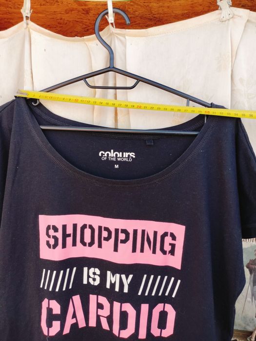 Tricou damă Colours of the World – Negru, imprimeu „Shopping is my cardio”, mărimea M