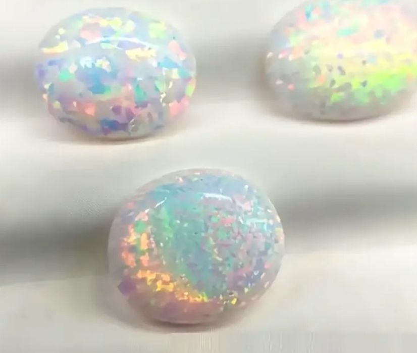 Продам натуральные камни ! Опал