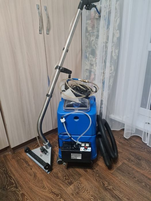 Ковровый экстрактор Sabrina  Santoemma: