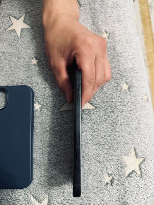 Iphone 15 с гарантией на год