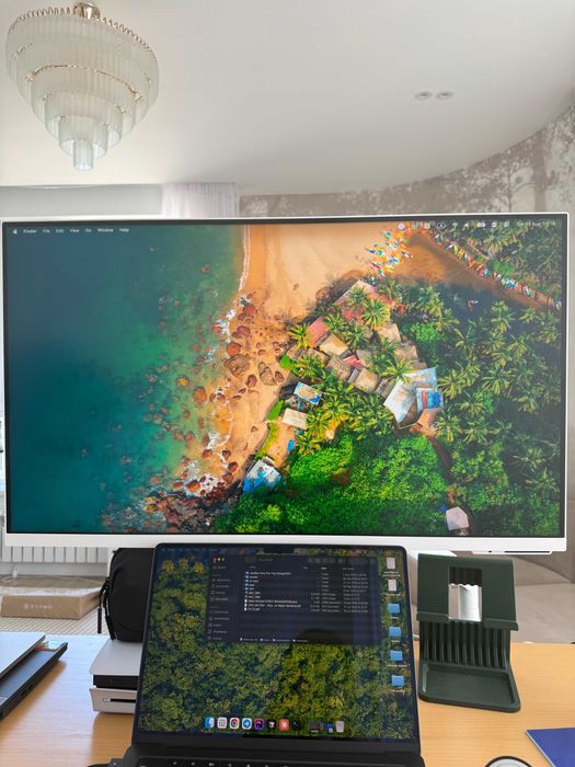 Samsung M7 32" 4K