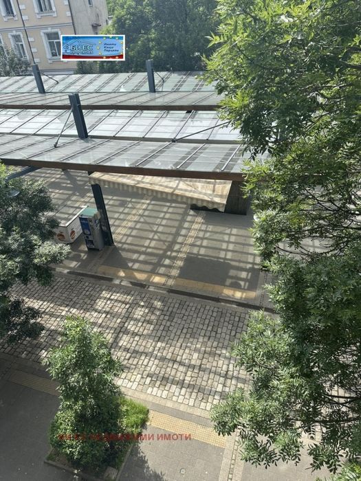 Продажба 3-стаен гр. София - Център 103m²