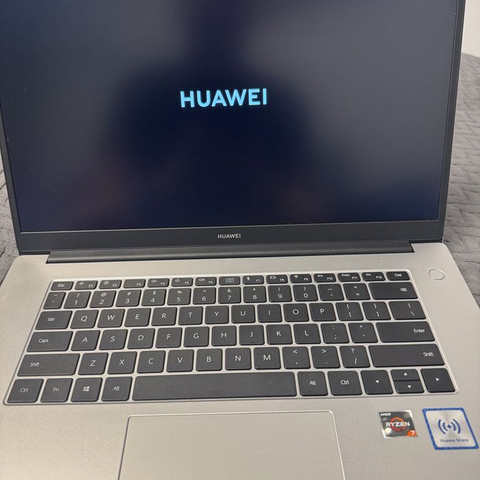 Laptop Ultraportabil Huawei MateBook D15 – Ryzen 7, 512GB SSD, Ecran IPS Full HD, Ca Nou!