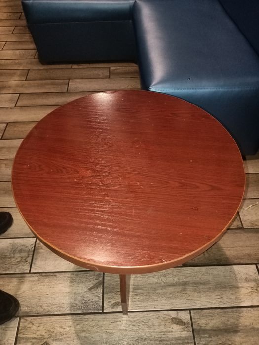 Продам столик! Состояние хорошее