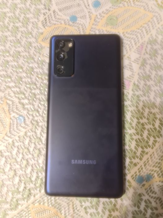 Samsung galaxy S 20 Fe  6/128гб