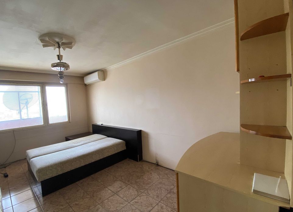 3-стаен, Чародейка, 300-те, направен