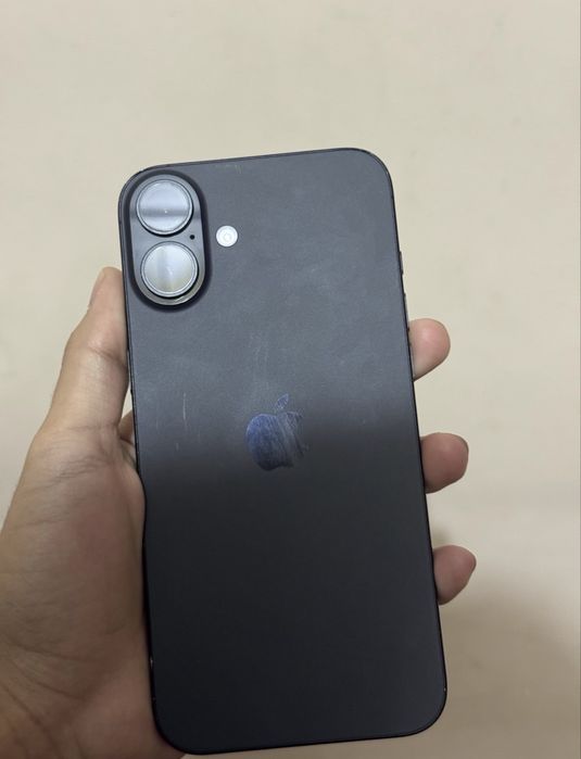 Iphone 16  pulss