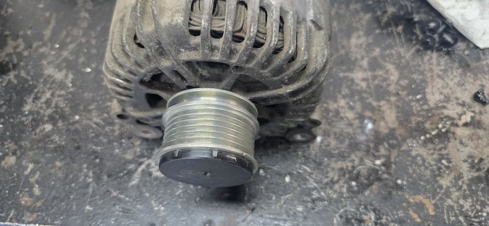Alternator  audi a4 b7 1.9 2.0 brb brd bpw
