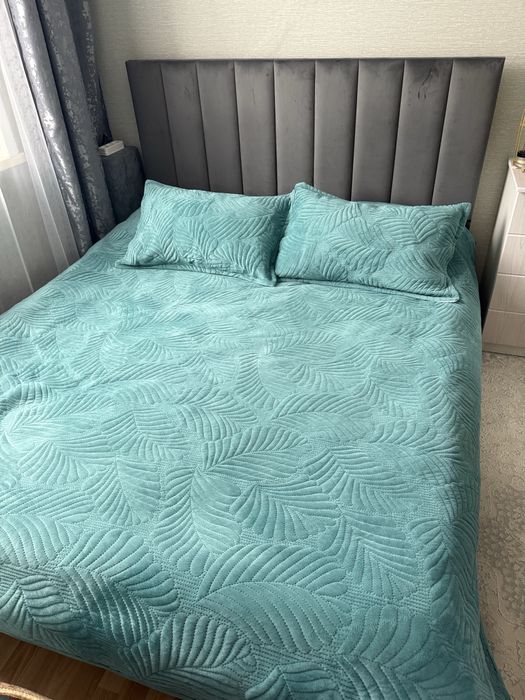 Продам кровать 160x200