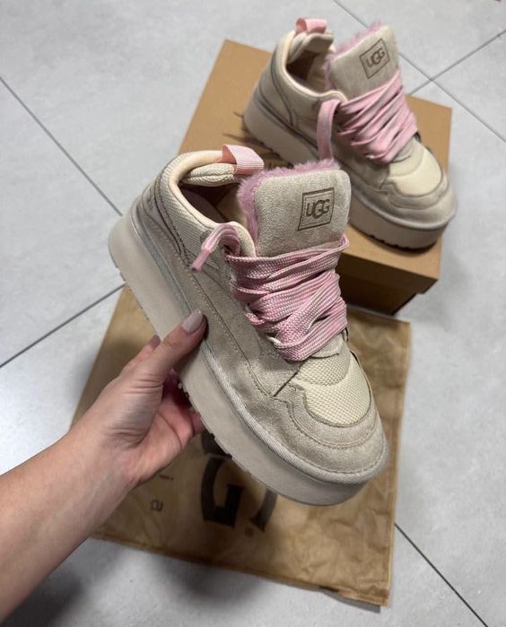 Ugg Turcia pe comanda