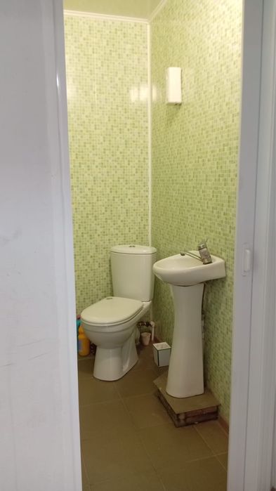 Здание, комерческое помещение