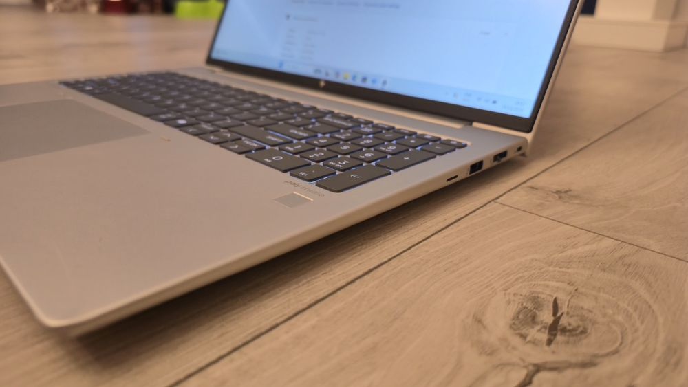 Laptop Hp EliteBook 660 16 G11, Ultra 5, 16Gb, SSd 512 Gb, 16"Fhd+