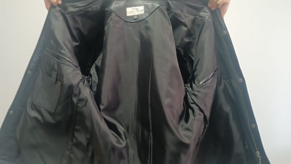 Срочная продажа кожаной куртки