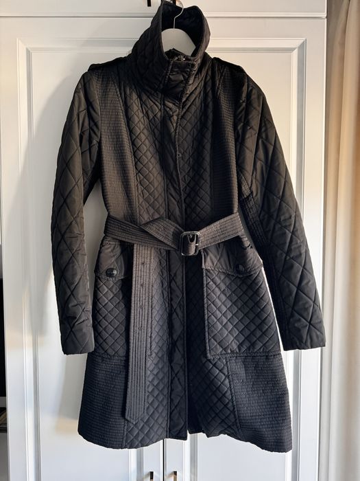 Geaca neagra Burberry