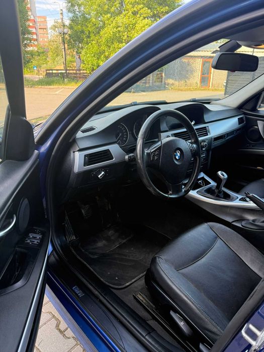 BMW 320d 177cp 2010