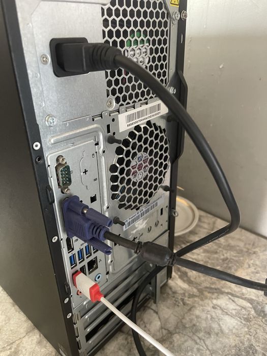 Lenovo E31 intel xeon 1225-V2