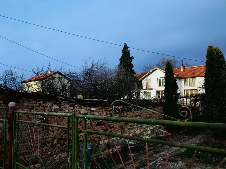 Продава се Къща в с. Долни Богров, Област София-град - 188 кв.м за 1170 €/кв.м - Снимка #9