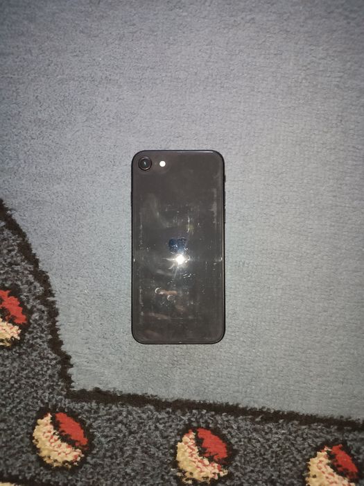 Iphone se 64гб..