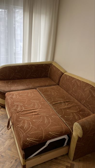 Ъглов диван с легло и ракла