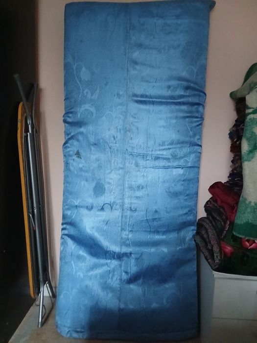 Продам матрас в хорошем состоянии