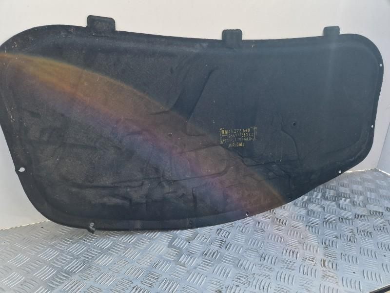 Capitonaj capota motor Opel Astra J facelift