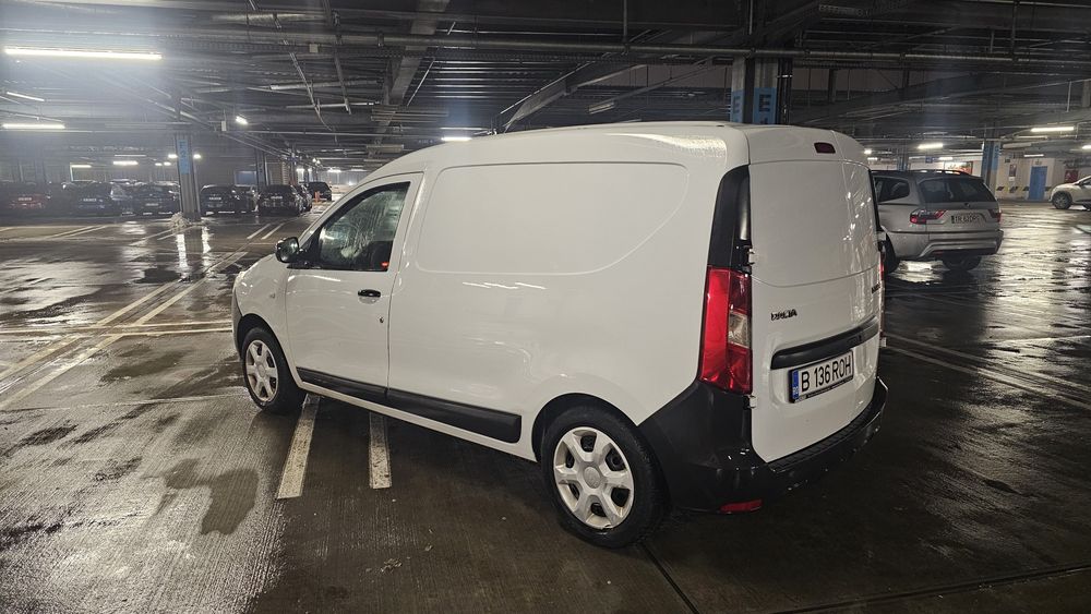 Vand dacia doker