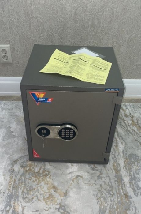 Сейф VALBERG frs