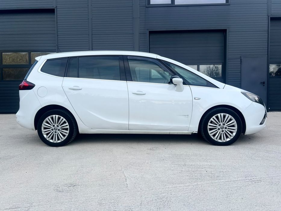 Opel Zafira C 2016 1.4benzina +GPL 140cp