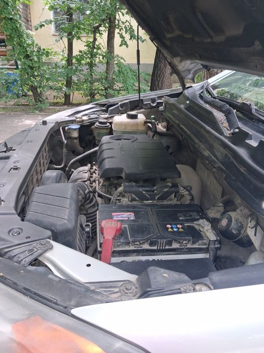 Автомашина  санг енг 2014