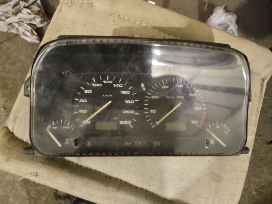 Прибор панель на Фольксваген гольф,пассат