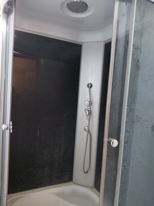 Продам душевую кабину