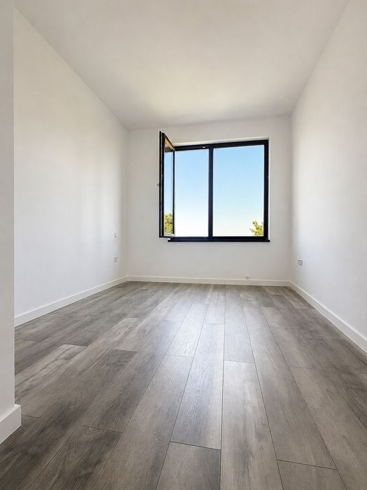 De vanzare casa tip duplex