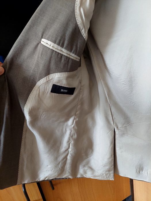 Продаю пиджаки  классика не дорого