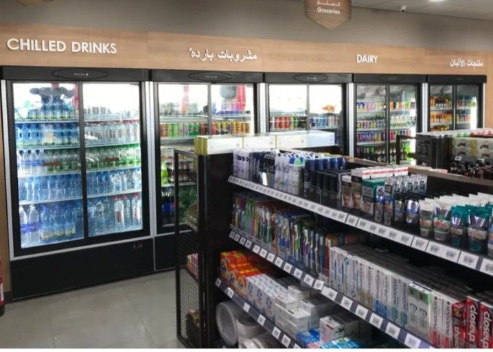 Вертикална хладилна витрина за напитки с плъзгащи врати 120х73х199 см