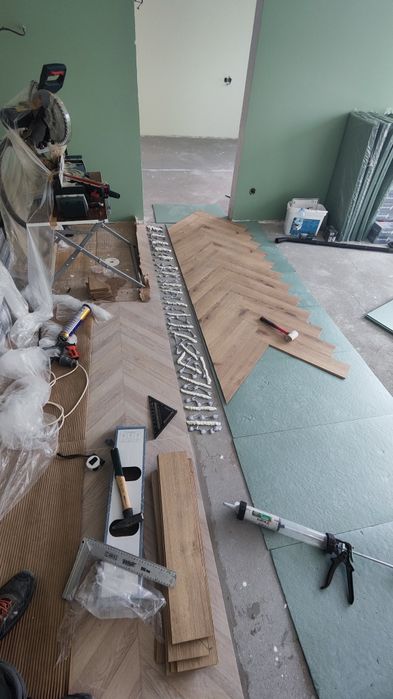 Монтаж на ламиниран ПАРКЕТ, SPC  рибена кост, шаврон