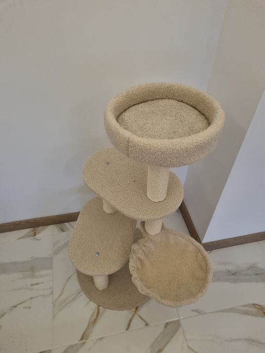 Котешко дърво със легло