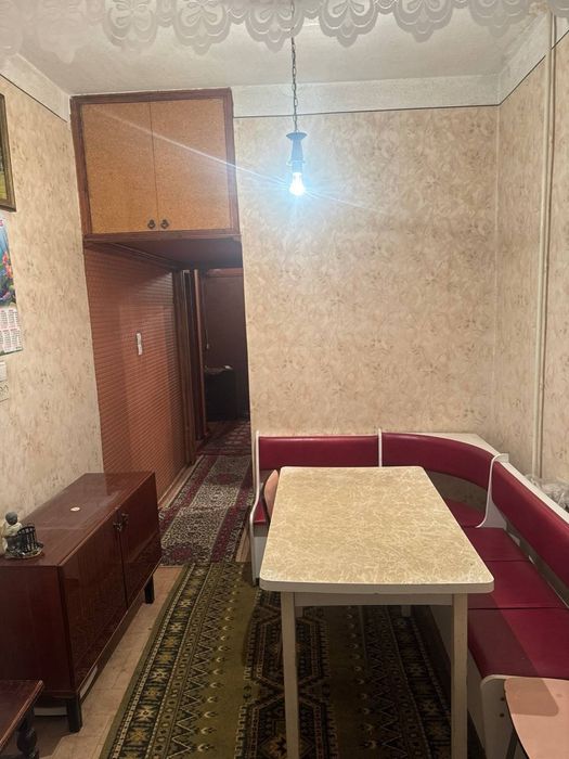 Qora qamish 2/4 chimboy massiv 2 xona arenda