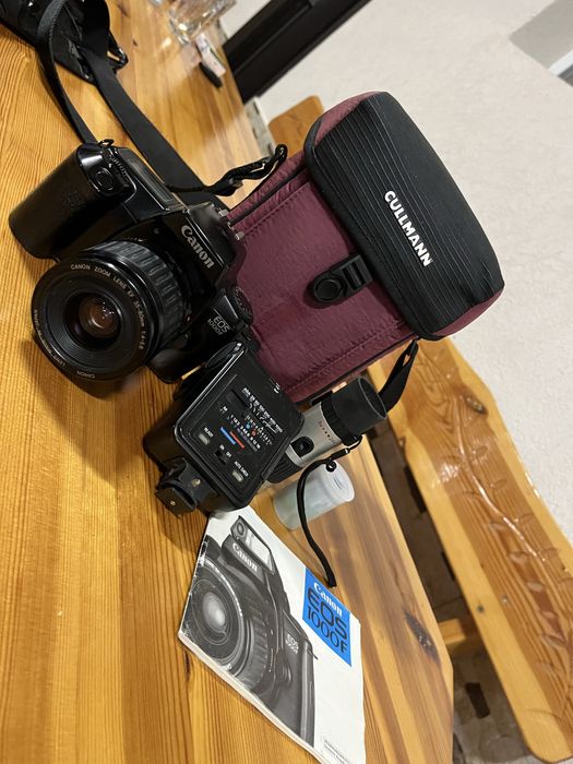 Камера Canon EOS1000f