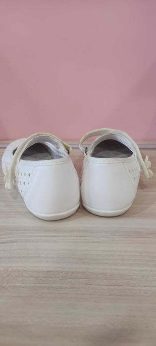 Обувки за момиче