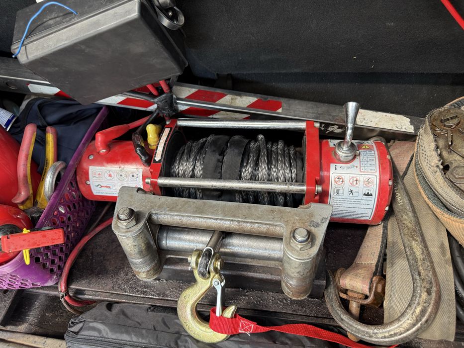 troliu auto winch auto 6700 kg cu telecomanda