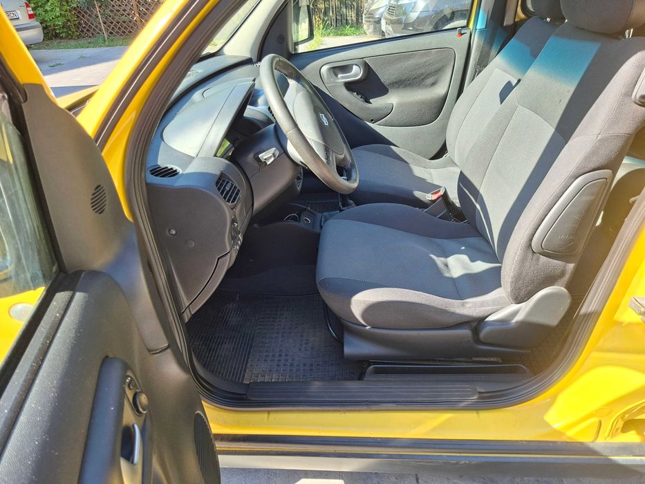 Opel Combo C Tour Arizona 2008 1.7 CDTI 101 CP – întreținut, pregătit de drum, ideal pentru aventuri