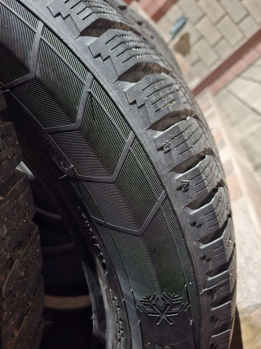 Шины зимние (колёса)