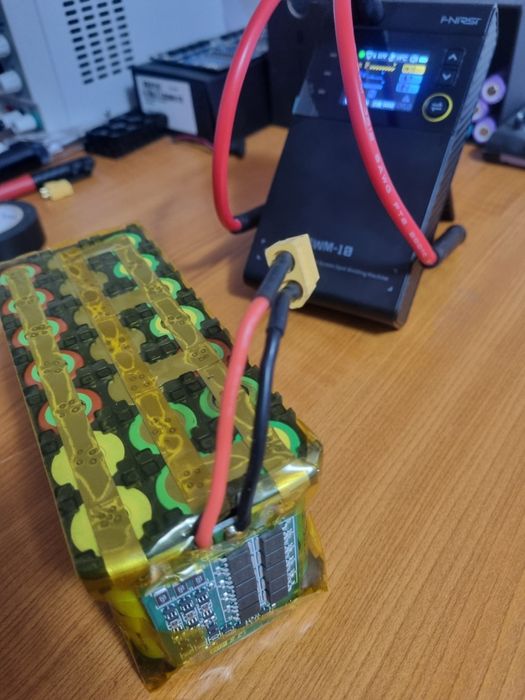 Reparatii trotinete , acumulatori Xiaomi și Kukirin.